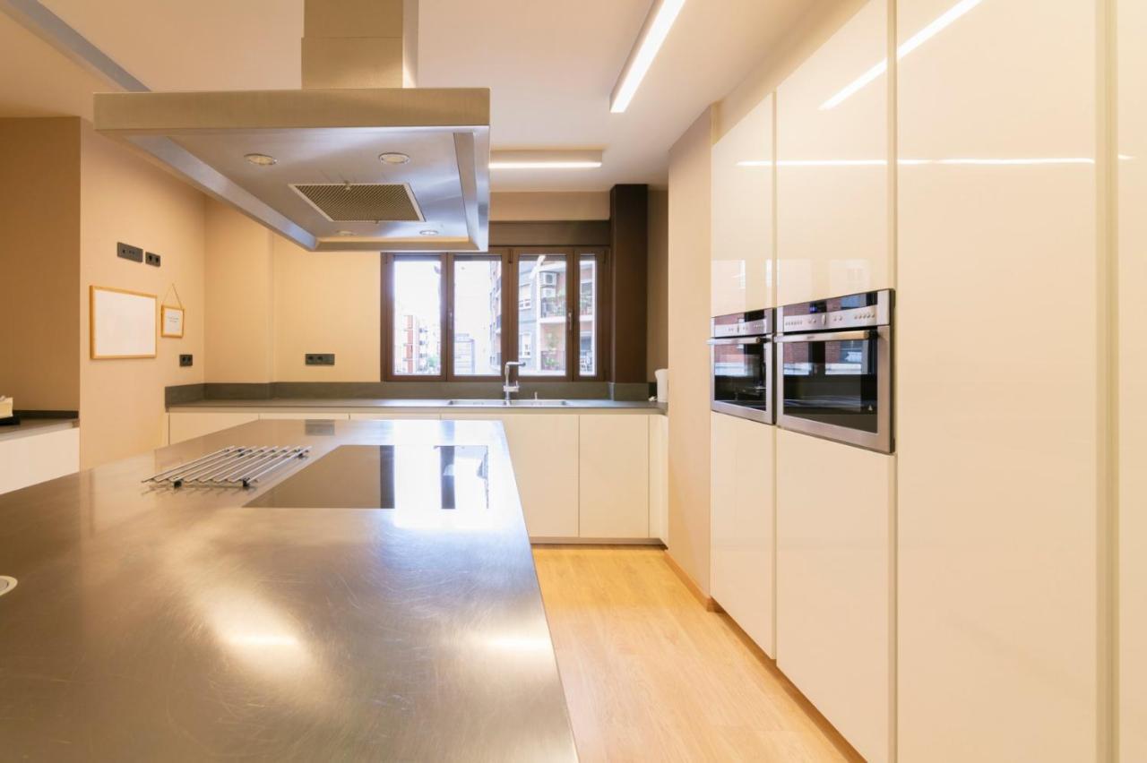 Habitación doble en Avenida del Oeste 17, Valencia Habitación en casa particular
